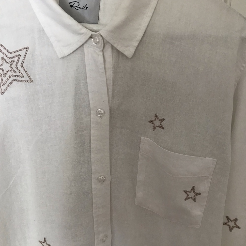 Cool summer shirt with embossed gold stars